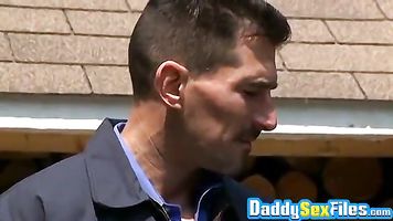 Mature hunk seduces y. gay and analfucks him outdoors