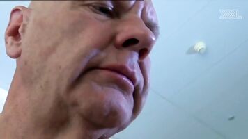 pussy-licking and incestuous fuck in this homemade porn.