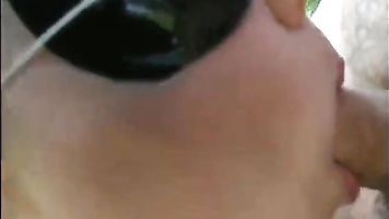 Amateur chuncky woman in mask have sex with a stranger